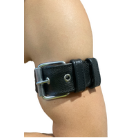 BLACK LEATHER BUCKLE ARM BAND